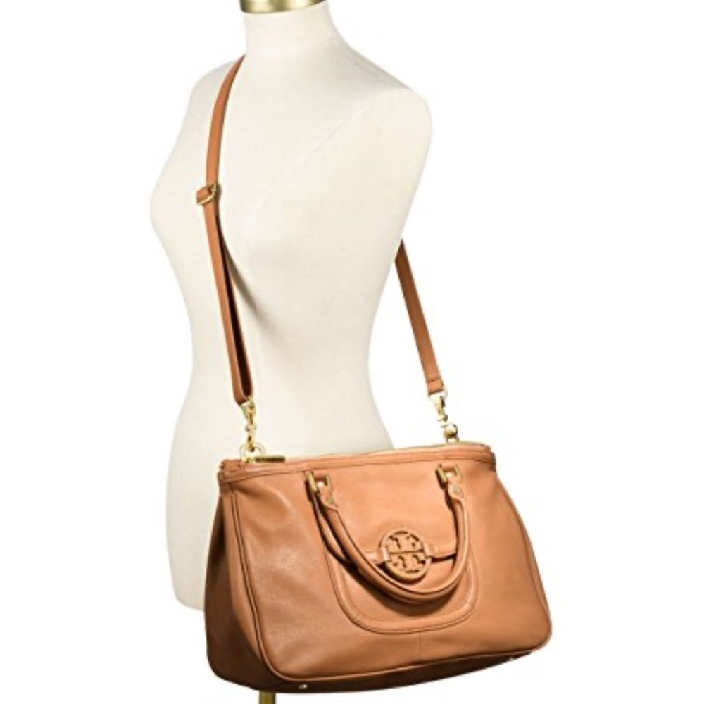Tory Burch Amanda double zip tote. It’s in great condition used a few times